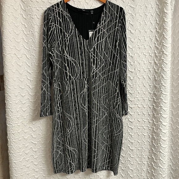 NWT. Vera Moda Curve dress. Black and silver. - Picture 1 of 3